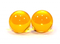 Янтарные вагинальные шарики (длина — 16,0 см, диаметр — 3,3 см)
